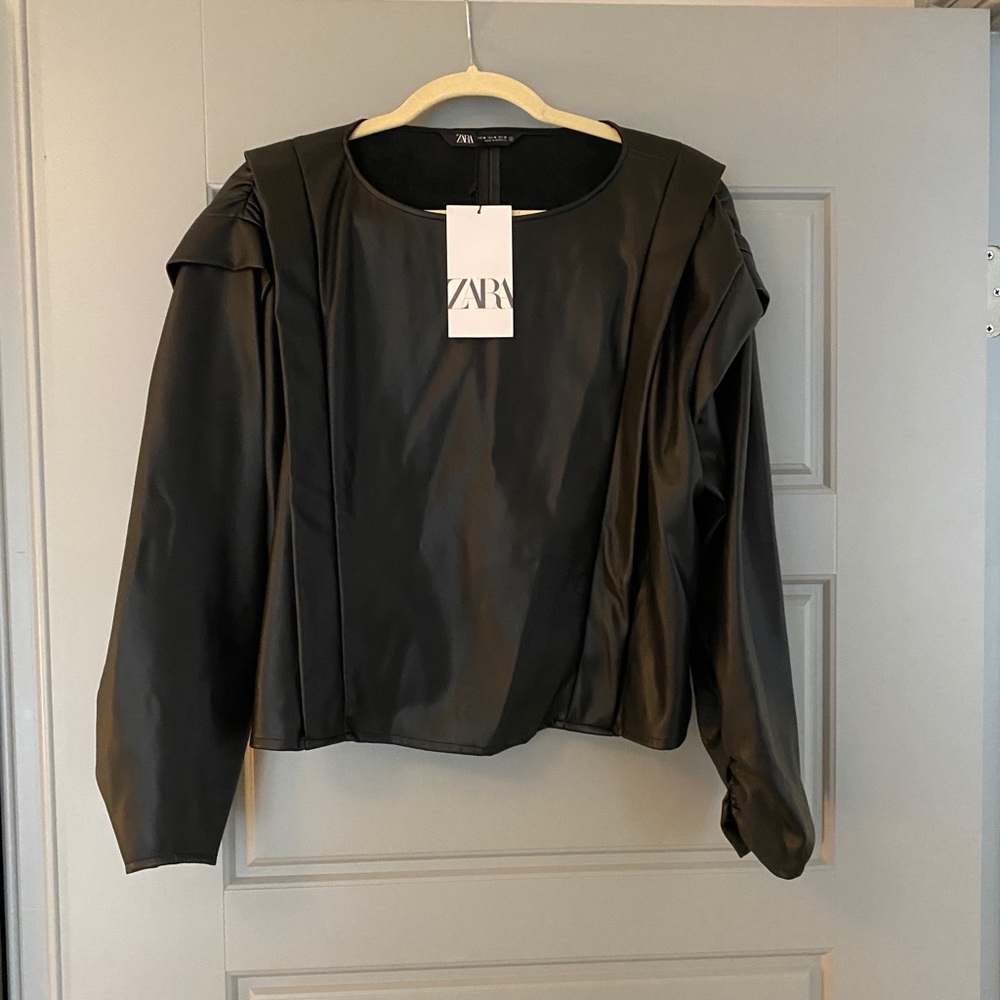 NWT Zara top (m)